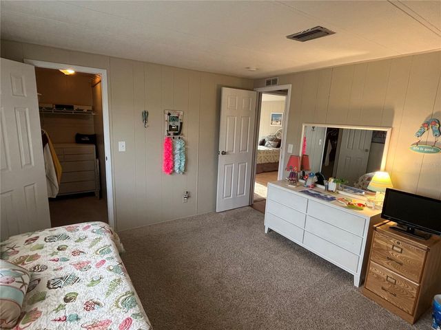 825 JOLANDA CIRCLE, Venice, FL 34285
