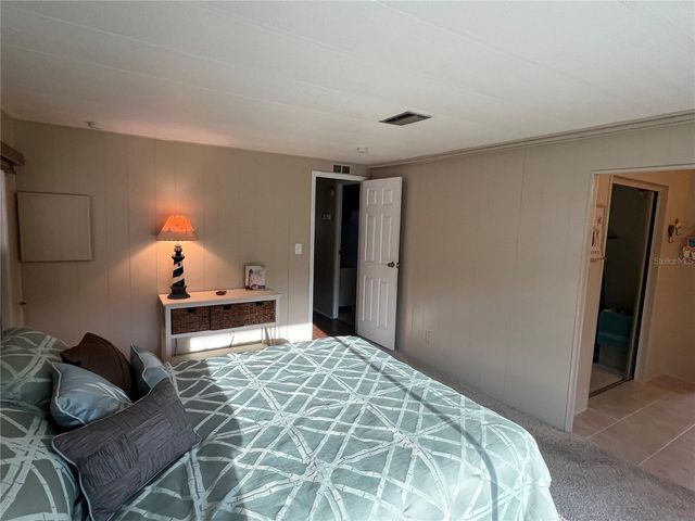825 JOLANDA CIRCLE, Venice, FL 34285