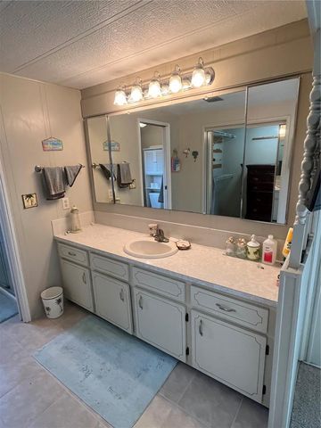 825 JOLANDA CIRCLE, Venice, FL 34285