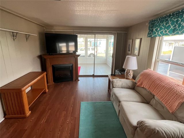 825 JOLANDA CIRCLE, Venice, FL 34285