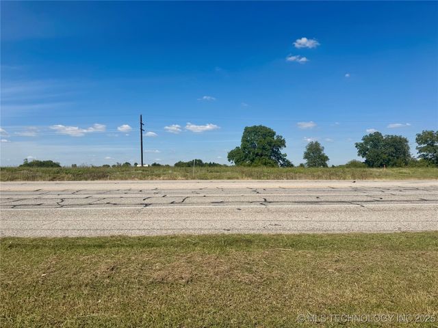 1931 Highway 70 E, Kingston, OK 73439