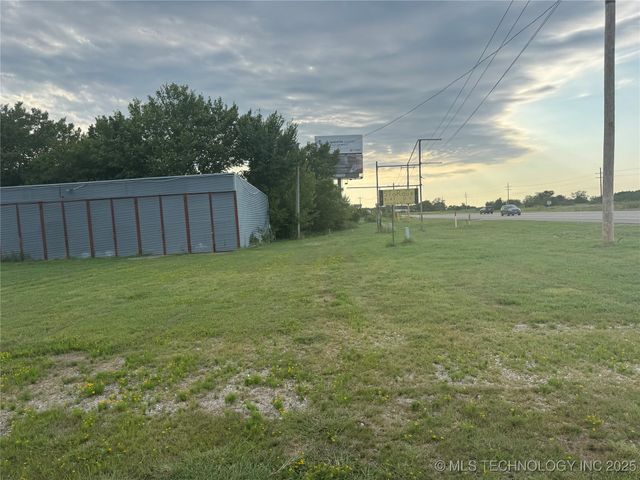 1931 Highway 70 E, Kingston, OK 73439