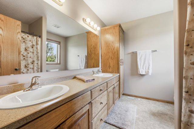 506 8th Street NE, Dilworth, MN 56529