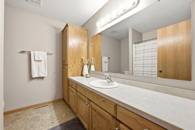 506 8th Street NE, Dilworth, MN 56529