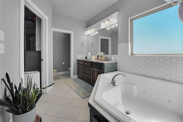 6813 SW Oakley, Lawton, OK 73505