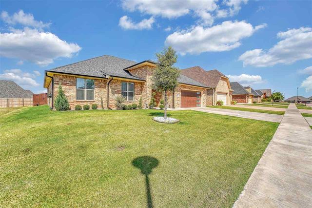 6813 SW Oakley, Lawton, OK 73505