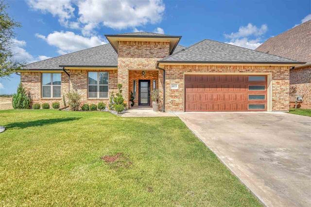 6813 SW Oakley, Lawton, OK 73505