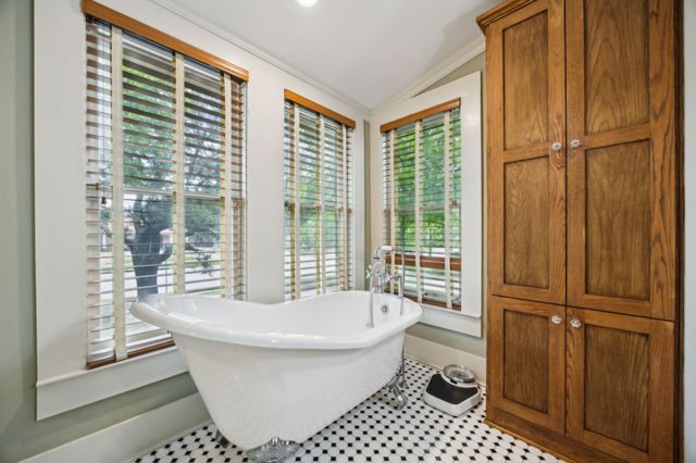 411 S 11th Street, Garland, TX 75040