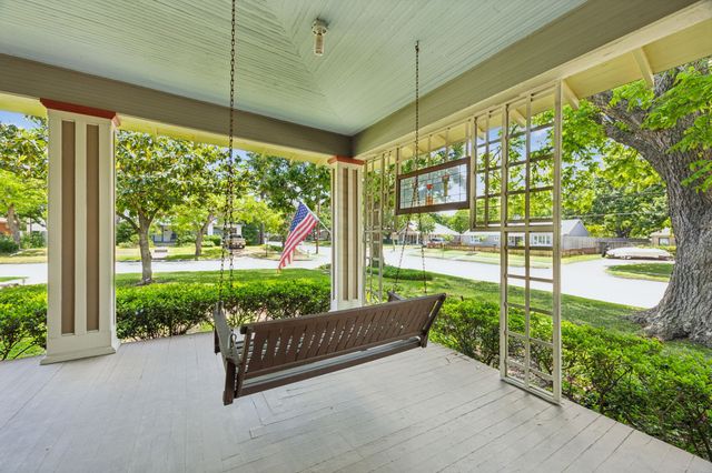 411 S 11th Street, Garland, TX 75040