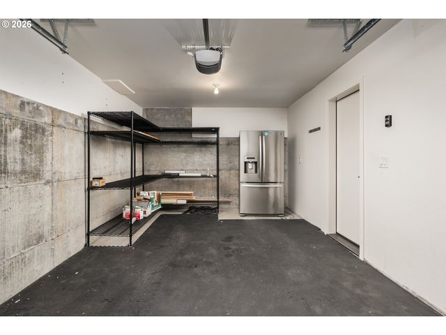 1661 Se TENINO St, Portland, OR 97202