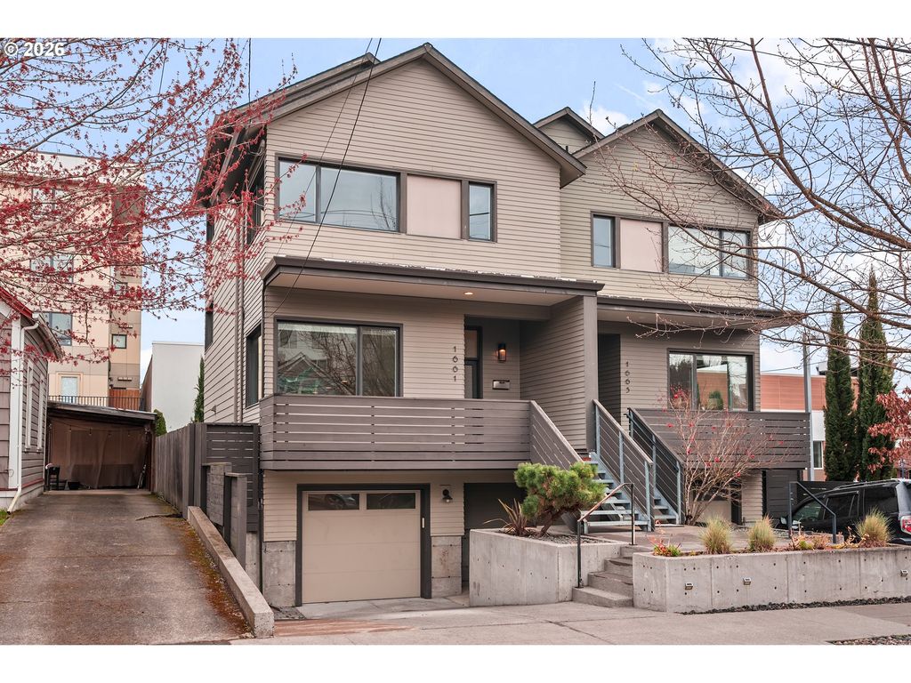 1661 Se TENINO St, Portland, OR 97202