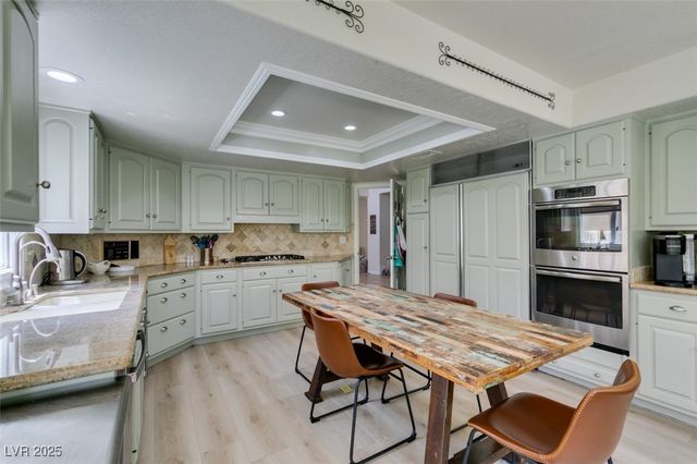 5133 Southern Hills Lane, Las Vegas, NV 89113