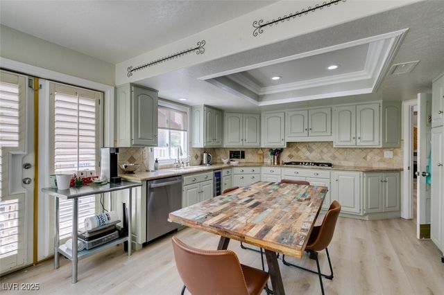 5133 Southern Hills Lane, Las Vegas, NV 89113