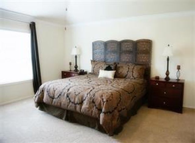 16622 Lake Prince Lane, Houston, TX 77044