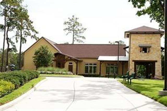 16622 Lake Prince Lane, Houston, TX 77044