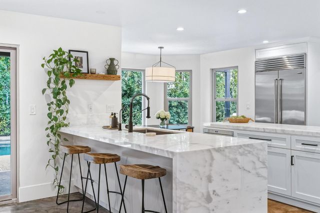 2228 Cheyenne Way, Modesto, CA 95356