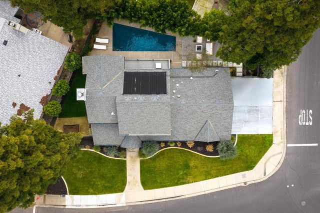 2228 Cheyenne Way, Modesto, CA 95356