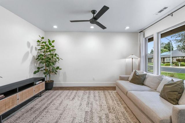 2228 Cheyenne Way, Modesto, CA 95356