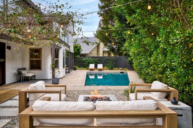 2228 Cheyenne Way, Modesto, CA 95356