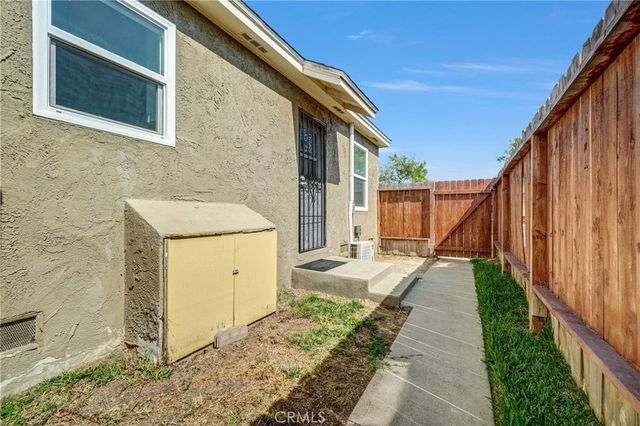 4279 E Jacinto, Long Beach, CA 90815