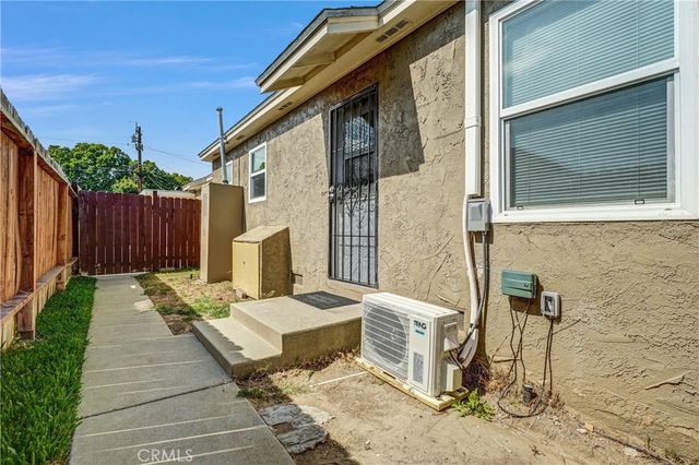 4279 E Jacinto, Long Beach, CA 90815
