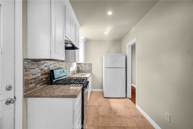 4279 E Jacinto, Long Beach, CA 90815