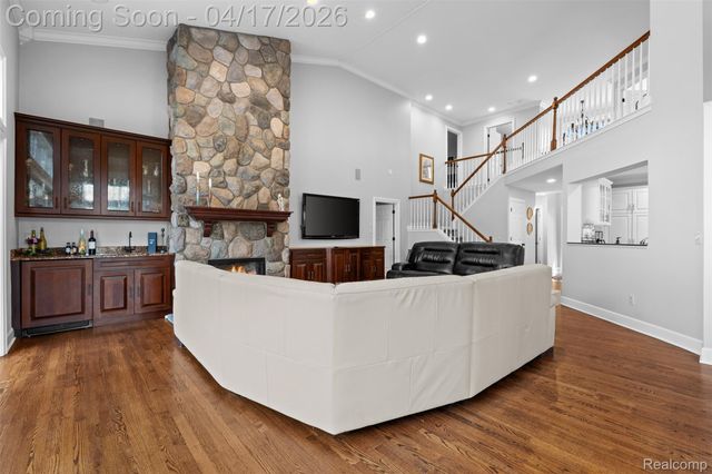 5146 Lagoons Circle 22, West Bloomfield Charter Township, MI 48323