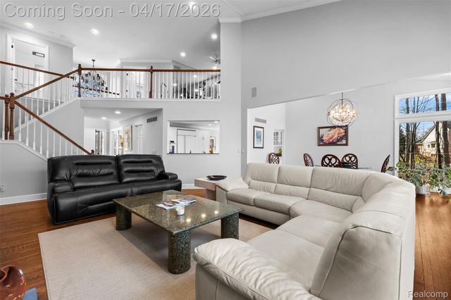 5146 Lagoons Circle 22, West Bloomfield Charter Township, MI 48323