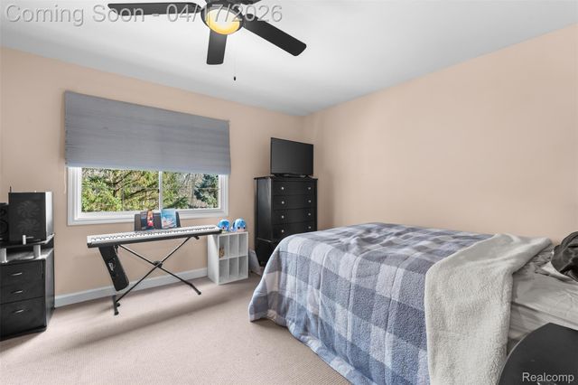 5146 Lagoons Circle 22, West Bloomfield Charter Township, MI 48323