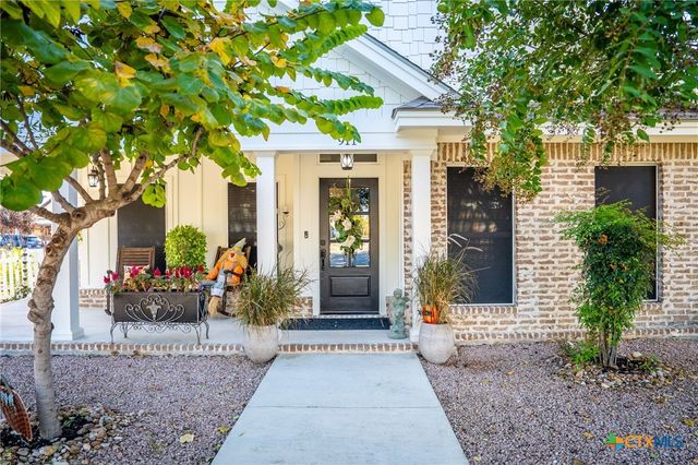 911 Hudson Lane, New Braunfels, TX 78130