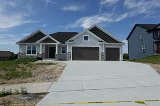 1790 Arbor Vista PLACE, West Bend, WI 53095