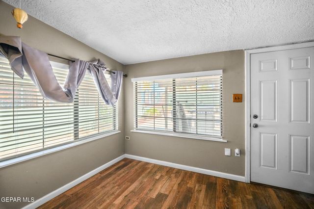 2729 Lebanon Avenue, El Paso, TX 79930