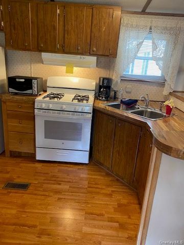 53 Clarion TR160, South Fallsburg, NY 12779