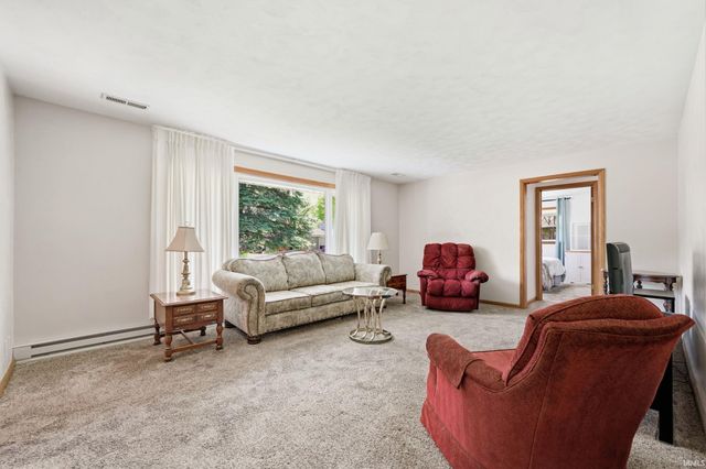 705 Oxford Road, Anderson, IN 46012