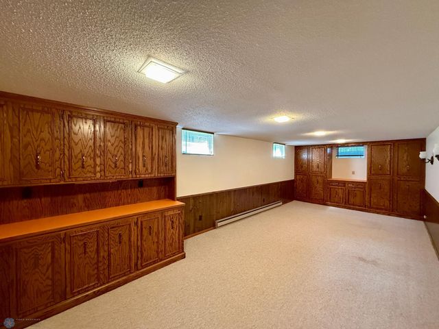 1614 S 27th Avenue S, Moorhead, MN 56560