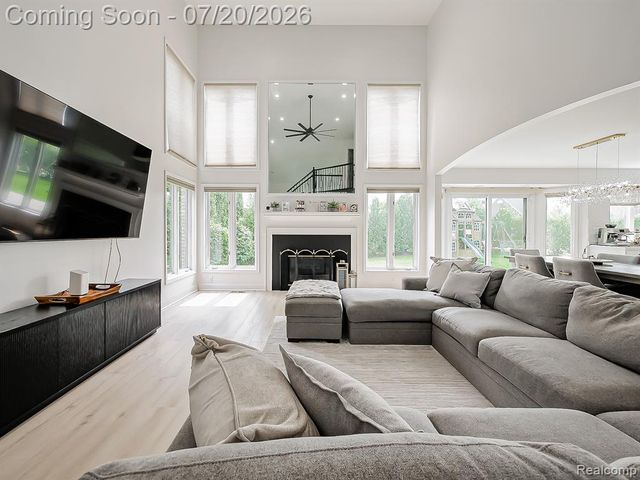 57633 Yorkshire Drive, Washington, MI 48094