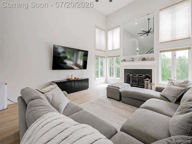 57633 Yorkshire Drive, Washington, MI 48094