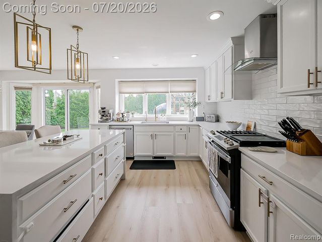 57633 Yorkshire Drive, Washington, MI 48094