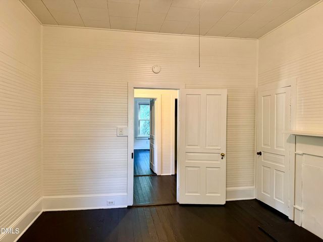 511 N Greensboro Street N, Carrboro, NC 27510
