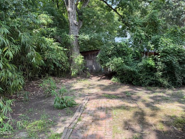 511 N Greensboro Street N, Carrboro, NC 27510