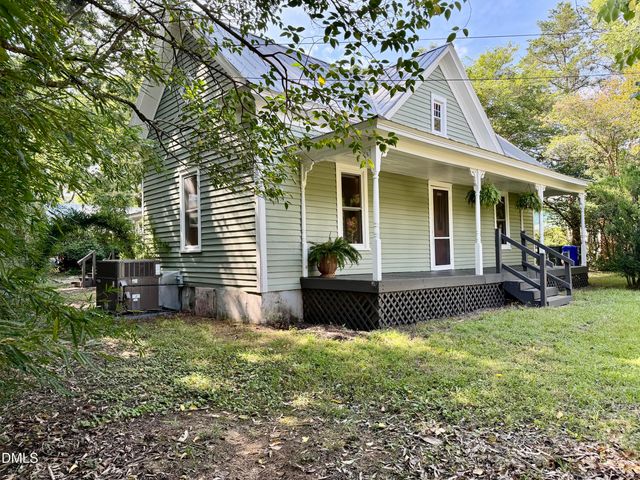 511 N Greensboro Street N, Carrboro, NC 27510