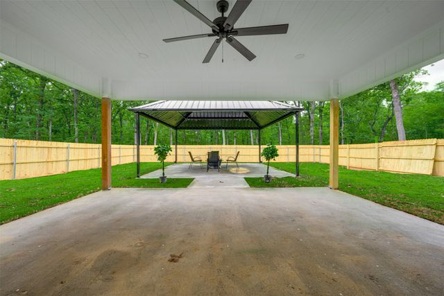 130 Private Road 35407, Sumner, TX 75486