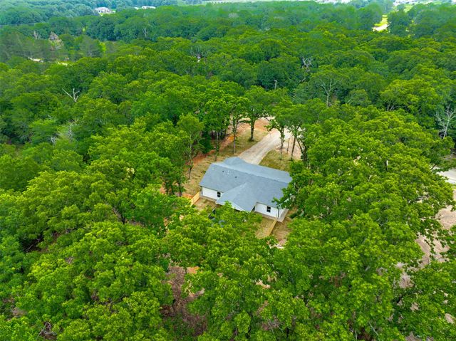 130 Private Road 35407, Sumner, TX 75486