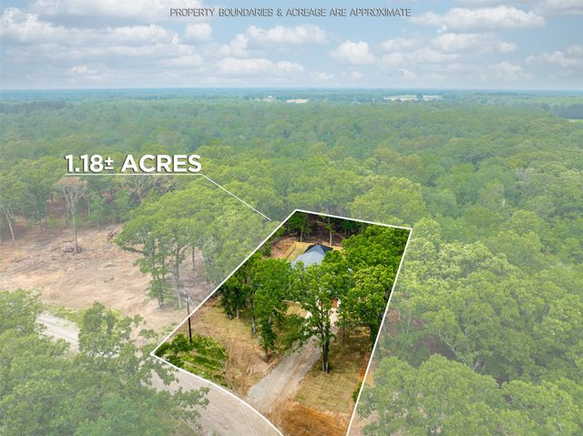 130 Private Road 35407, Sumner, TX 75486