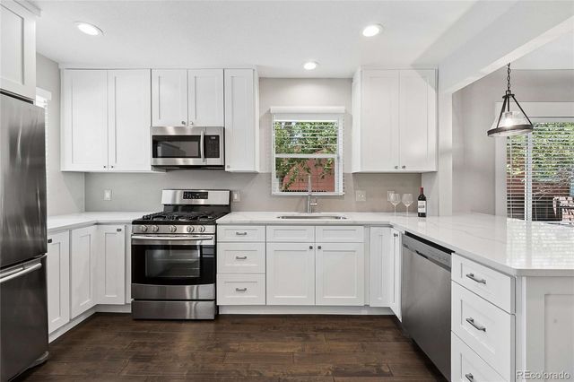 3040 N Columbine Street, Denver, CO 80205