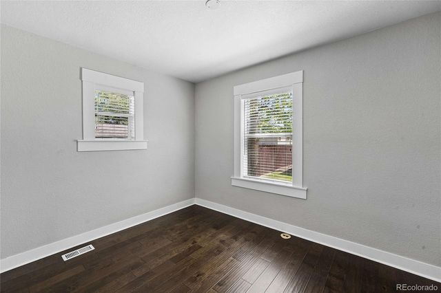 3040 N Columbine Street, Denver, CO 80205