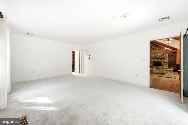 59 HOPEWELL RD, Elverson, PA 19520