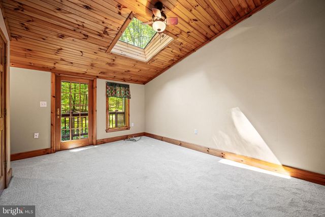 59 HOPEWELL RD, Elverson, PA 19520