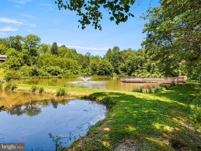 59 HOPEWELL RD, Elverson, PA 19520