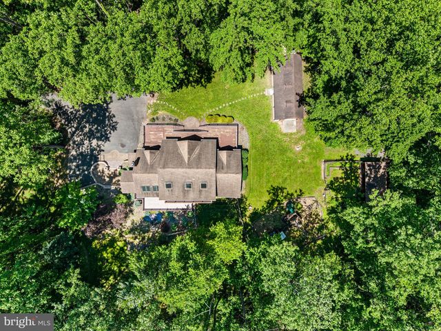 59 HOPEWELL RD, Elverson, PA 19520